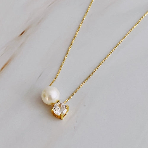Single Pearl And Cubic Necklace